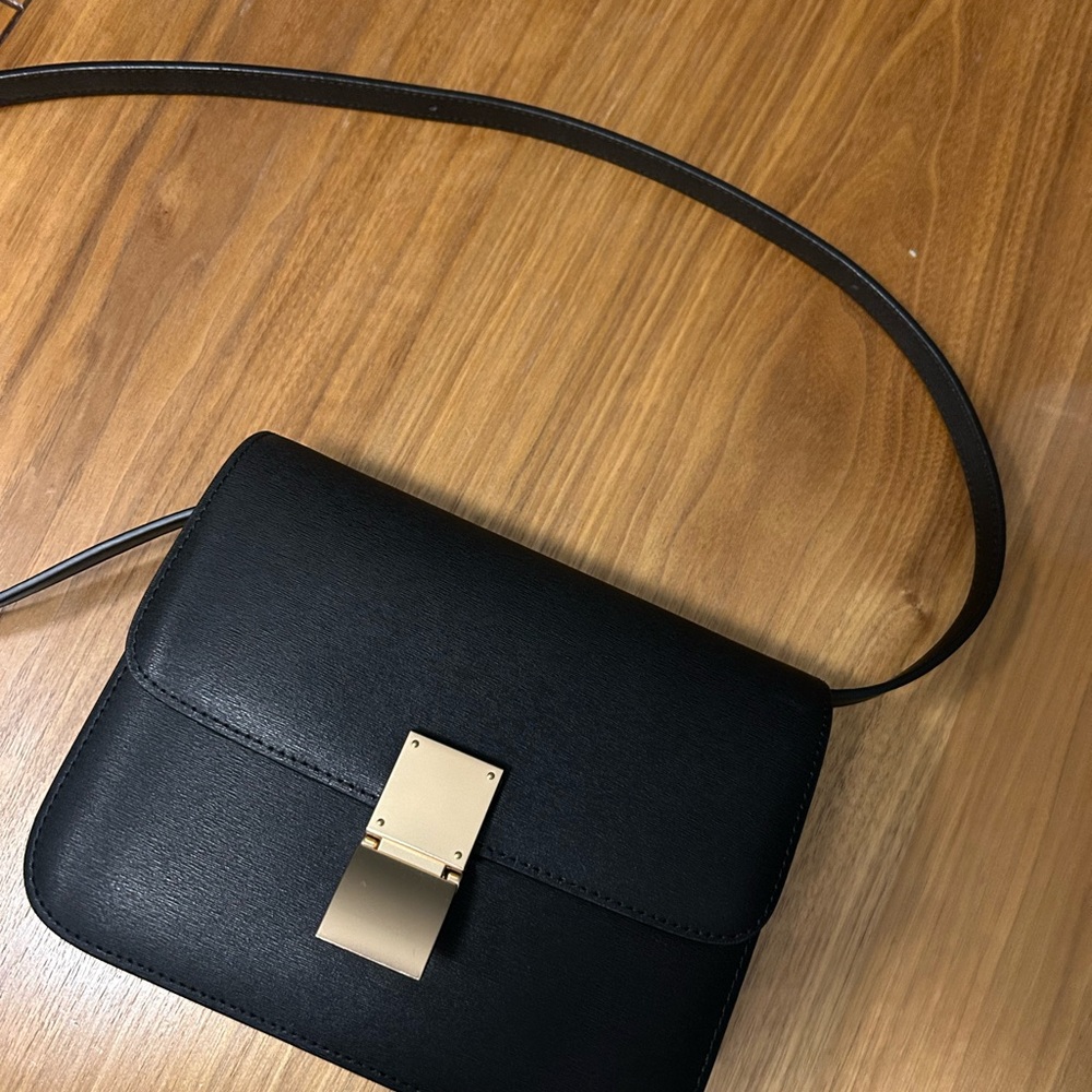 Elegant Black Box Bag